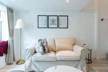 White Ivory Bed And Breakfast - 41