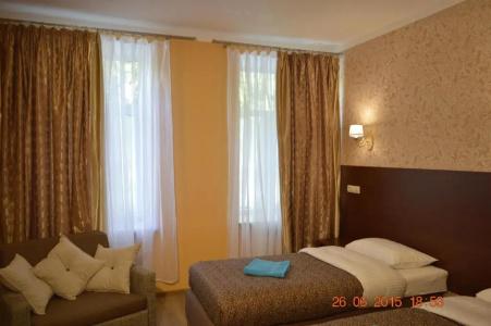 Gogol Park Rooms - 102