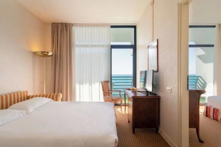 Grand Astoria - 45