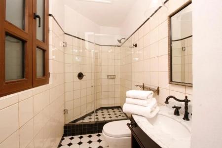 Boutique Castillo Rojo - 74