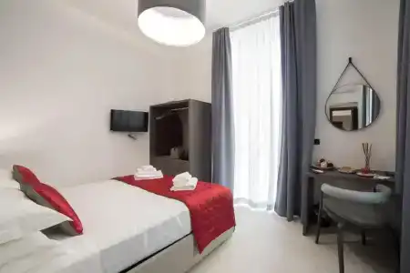 Bespoke Luxury Suites - 20