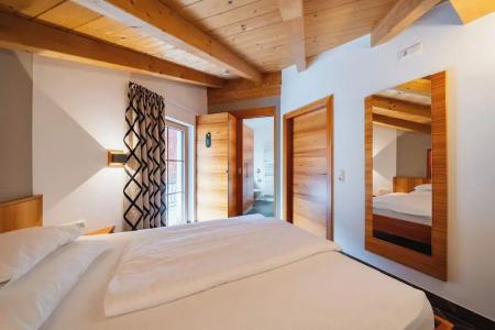 SIMPLE but EXCELLENT - 80