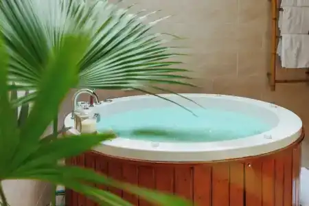 Diamond Bay Resort & Spa - 70
