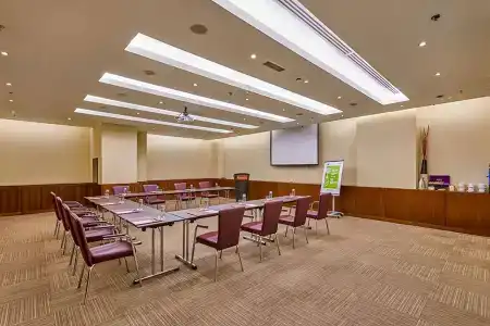 Ramada and Suites by Wyndham Dubai JBR - 4