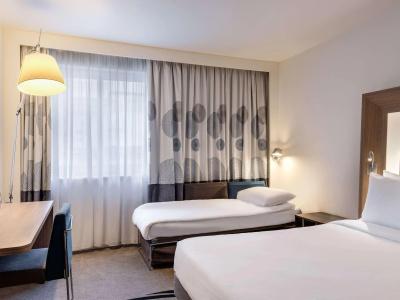 Novotel London Tower Bridge - 4