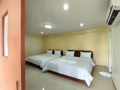 OYO 646 Samkwan Town - 4