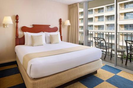 Ewa Waikiki - 40