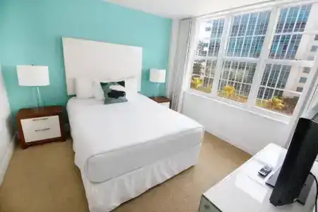 Seacoast Suites on Miami Beach - 95