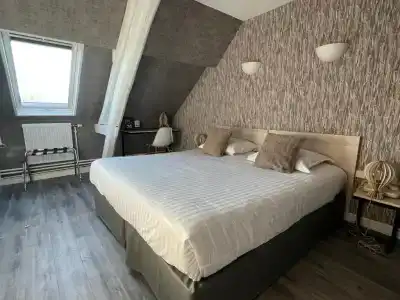 Hôtel De Troyes - 84