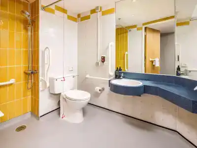 ibis Styles Birmingham Centre - 7