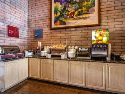 Comfort Suites At Sabino Canyon - 12
