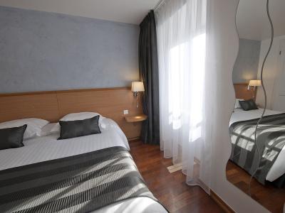 Hôtel le Grillon - 6