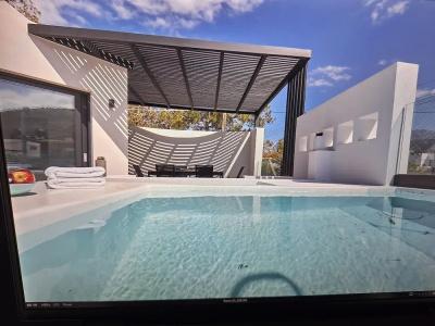 Sunset Studios & Apts - 9