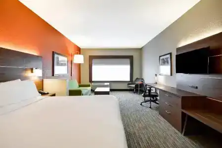 Holiday Inn Express -, An Ihg - 64