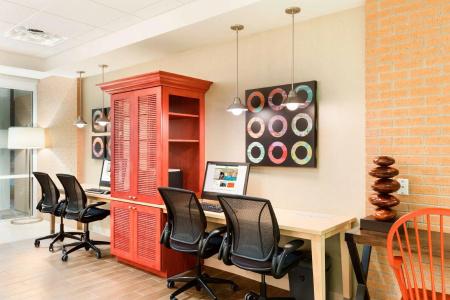 Home2 Suites By Hilton West - 6