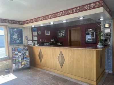 Red Carpet Inn - 1