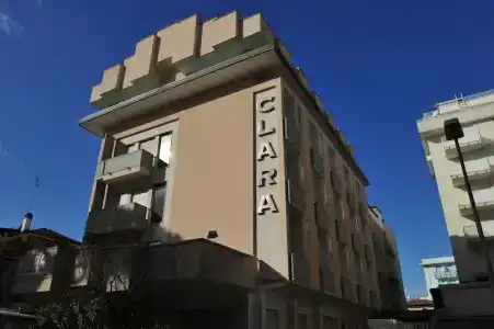 Clara - 0