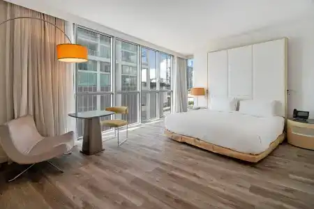 The Gabriel Miami Downtown, Curio Collection by Hilton - 4