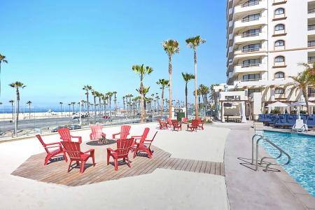 The Waterfront Beach Resort, A Hilton - 29