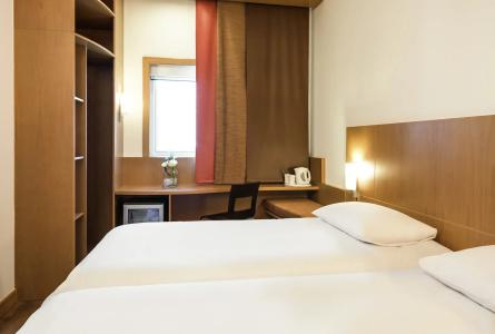 Ibis Abu Dhabi Gate - 5