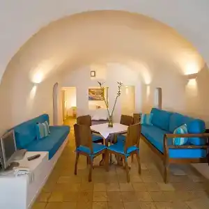 Pantelia Suites - 111