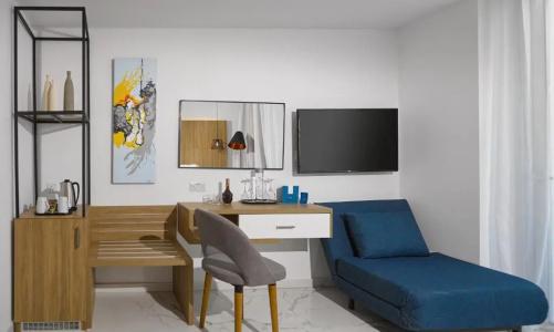 The Blue Ivy & Suites - 127