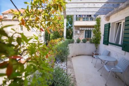 Divota Apartment - 115