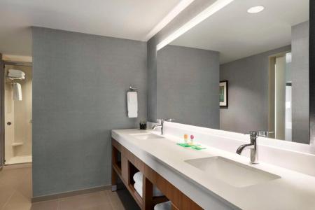 Hyatt Place Virginia Beach Town Center - 8