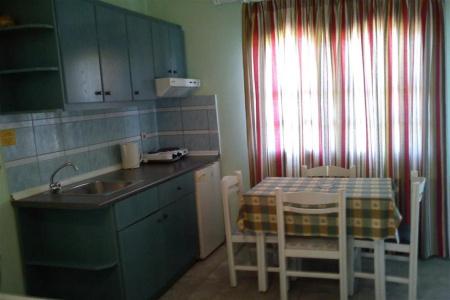 Dioskouroi Apts - 3