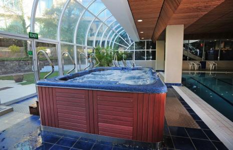 Rydges - 14