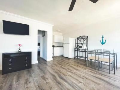 Hollywood Beachs - 123