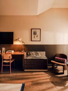 Aethos Milan - 83
