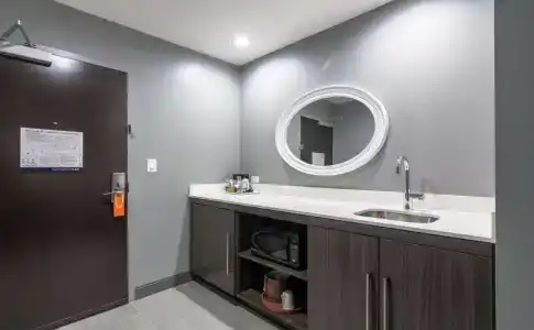 Hampton Inn & Suites Dallas East - 35