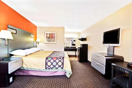 Super 8 by Wyndham Kissimmee/Maingate/Orlando Area - 20