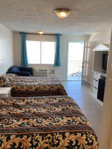 Surfside - - 39