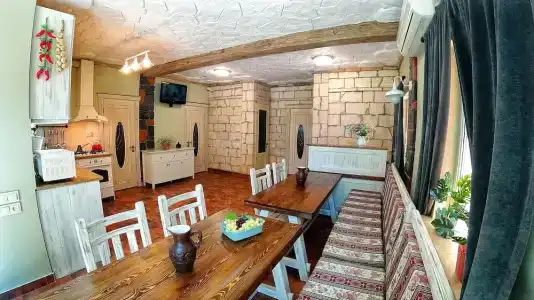 Retro Hostel & Tours - 17