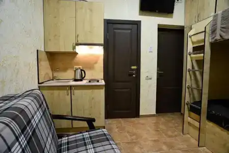 Logovo Hostel - 10