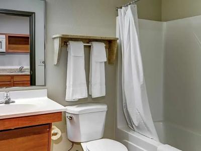 WoodSpring Suites - 27