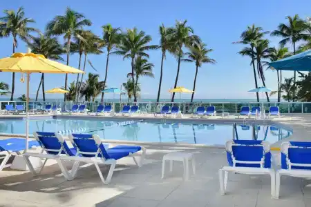 Seacoast Suites on Miami Beach - 16