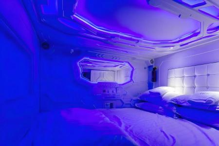 Met a Space Pod @ Arab Street - 4