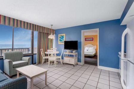 Ocean Club a Ramada by Wyndham - 4
