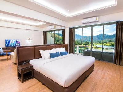 Katathong Golf Resort & Spa - 40