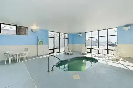 Americas Best Value Inn - - 11