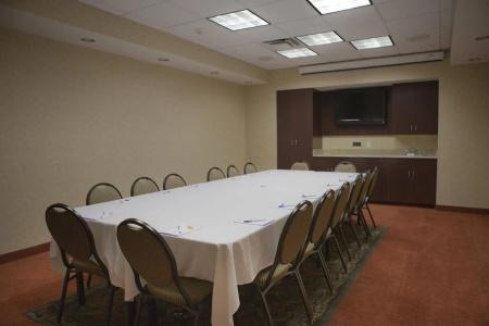 Hilton Garden Inn/Journal Center - 20