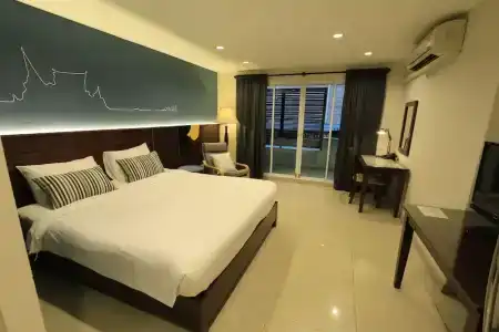 The Royal Bee Aparthotel - 32