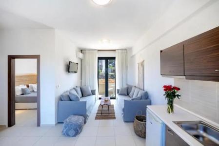 La Stella Suites - 44