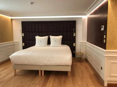 Hôtel Merveilleux Côté Mer - 52