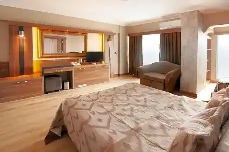 Laurs Experience & Elegance - 32