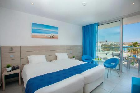 Limanaki Beach & Suites - 74