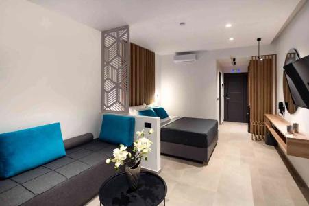 Zoes & Suites - 1